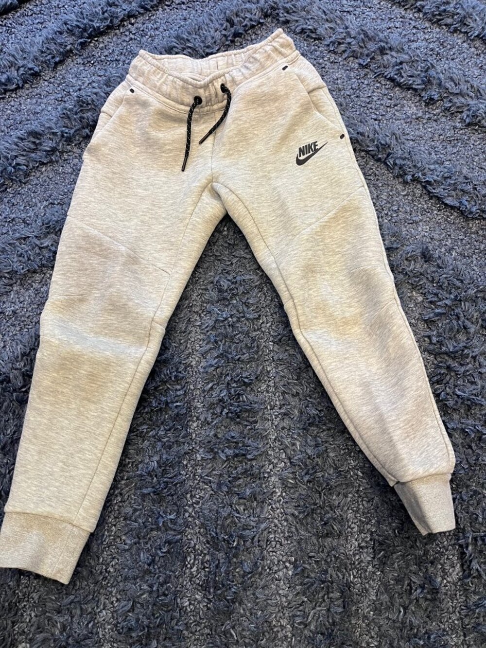 Nike Tech Fleece Gray Tapered Joggers | Kids XS - Picture 8 of 8